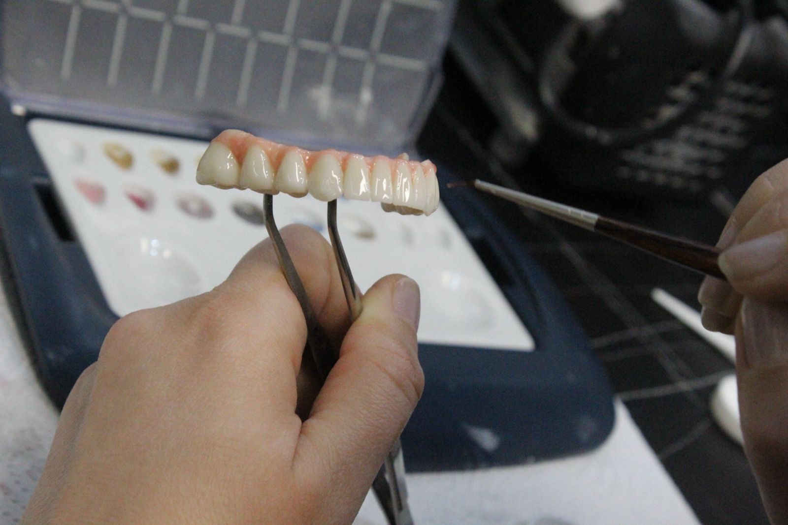 Studio odontoiatrico moderno con percorso di cura organizzato